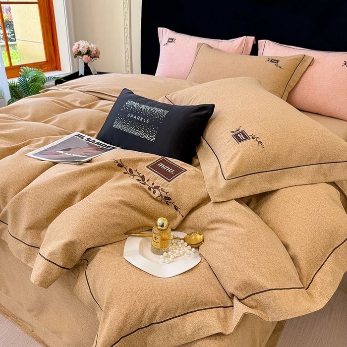 91家纺网 家纺一手货源 找家纺 孑寐家纺 2025新款全棉磨毛刺绣绣花四件套-简爱 简爱-棕色