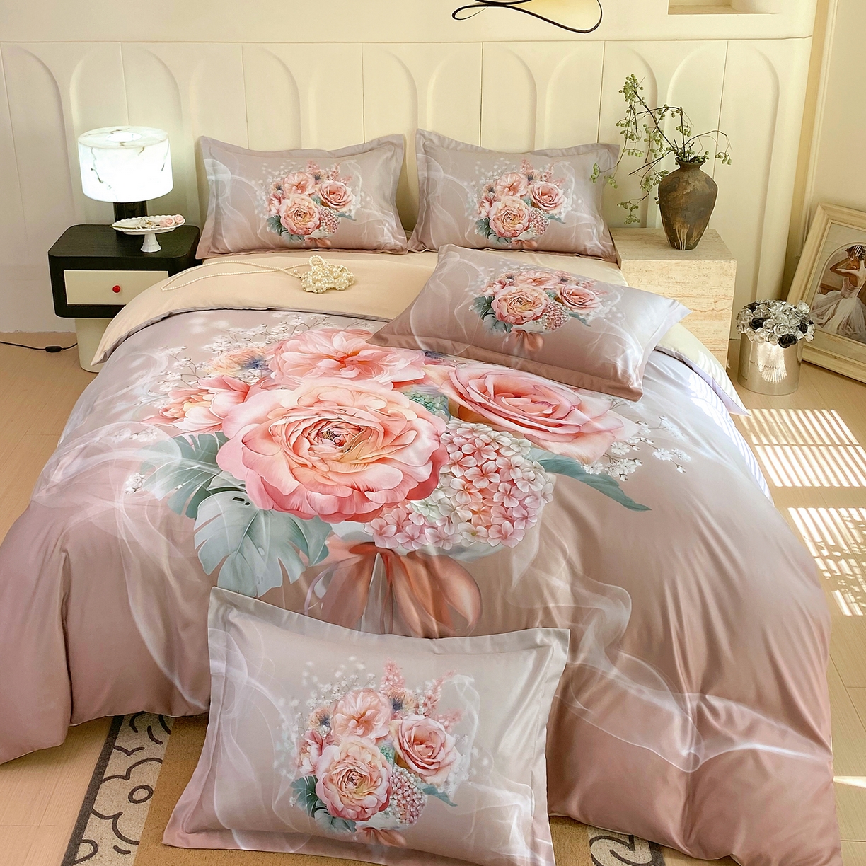 91家纺网 家纺一手货源 找家纺 大麦乐田 2025新款 直播爆款细斜纹磨毛数码印花四件套 月光之梦 卡其