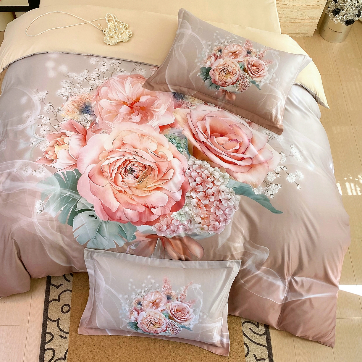 91家纺网 家纺一手货源 找家纺 大麦乐田 2025新款 直播爆款细斜纹磨毛数码印花四件套 月光之梦 卡其