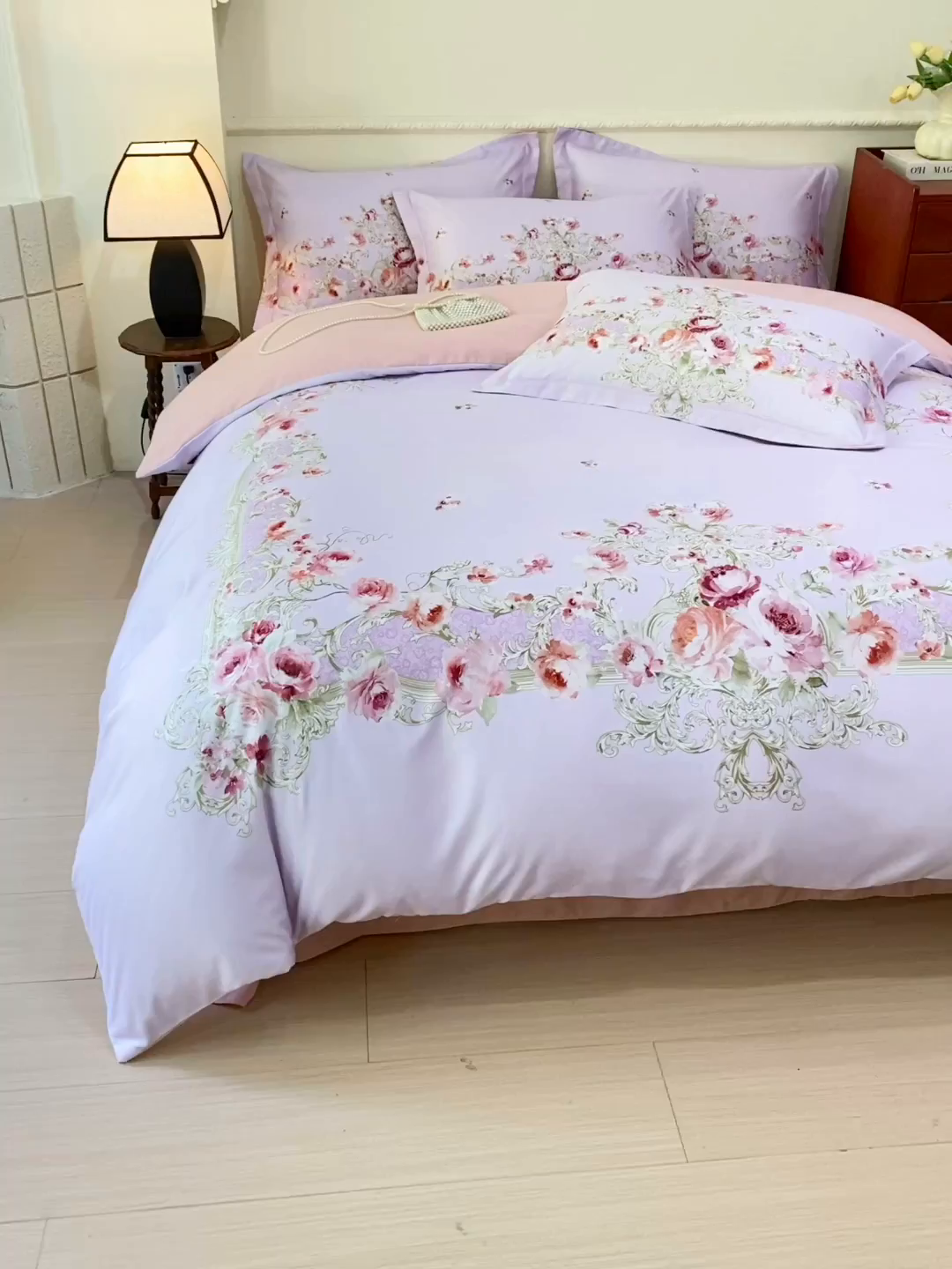 91家纺网 家纺一手货源 找家纺 大麦乐田 2025新款 直播爆款细斜纹磨毛数码印花四件套 诺曼庄园 紫