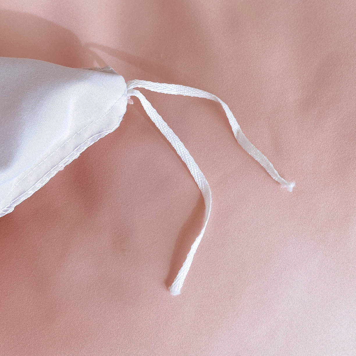 91家纺网 家纺一手货源 找家纺 大麦乐田 2025新款 直播爆款细斜纹磨毛数码印花四件套 月光之梦 粉