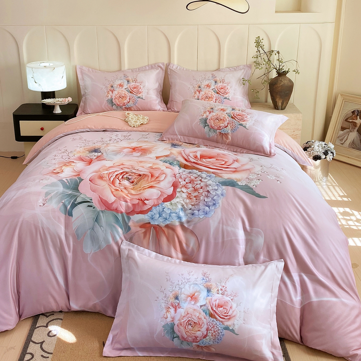 91家纺网 家纺一手货源 找家纺 大麦乐田 2025新款 直播爆款细斜纹磨毛数码印花四件套 月光之梦 粉