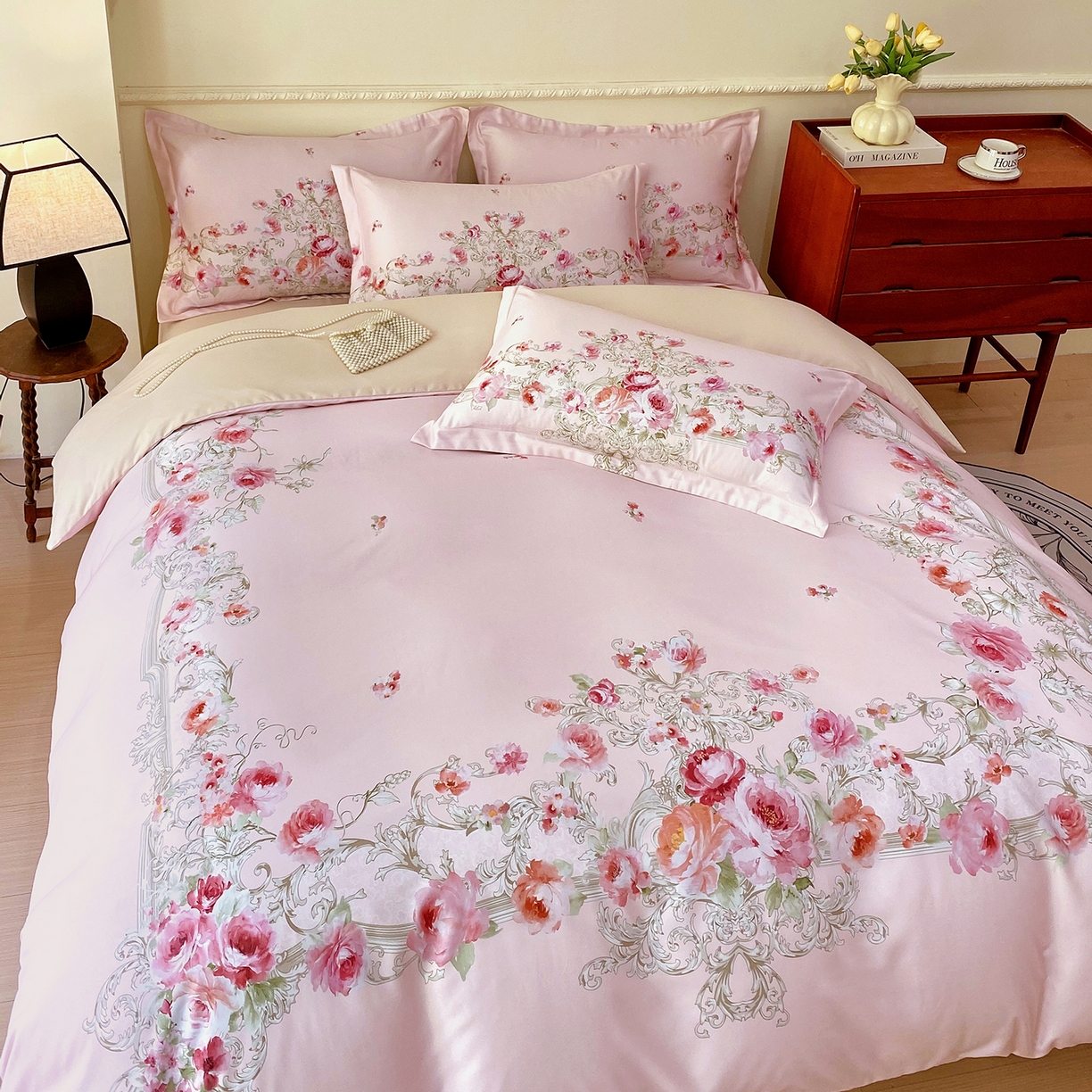 91家纺网 家纺一手货源 找家纺 大麦乐田 2025新款 直播爆款细斜纹磨毛数码印花四件套 诺曼庄园 粉