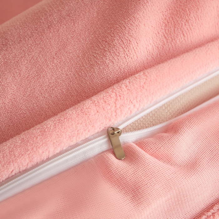 91家纺网 家纺一手货源 找家纺 睡美人 2025新款韩版塔芙绒牛奶绒床单床裙床笠款四件套 依情白+奶油粉