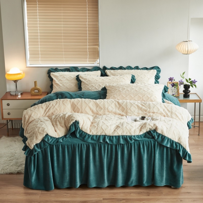 91家纺网 家纺一手货源 找家纺 睡美人 2025新款韩版塔芙绒牛奶绒床单床裙床笠款四件套 依情白+星空蓝