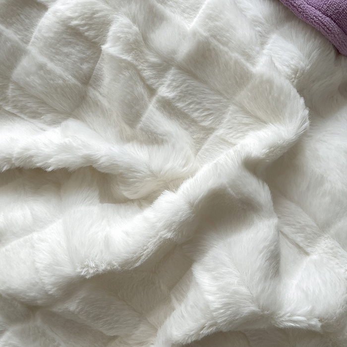 91家纺网 家纺一手货源 找家纺 （总）睡美人 2025新款韩版方块兔绒牛奶绒床裙公主款四件套