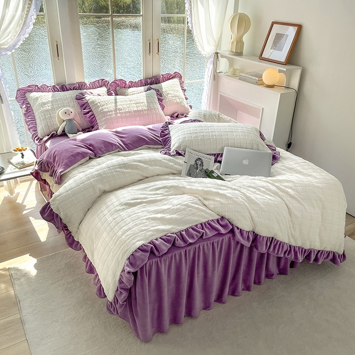 91家纺网 家纺一手货源 找家纺 睡美人 2025新款韩版方块兔绒牛奶绒床裙公主款四件套 方块兔绒-薰衣紫