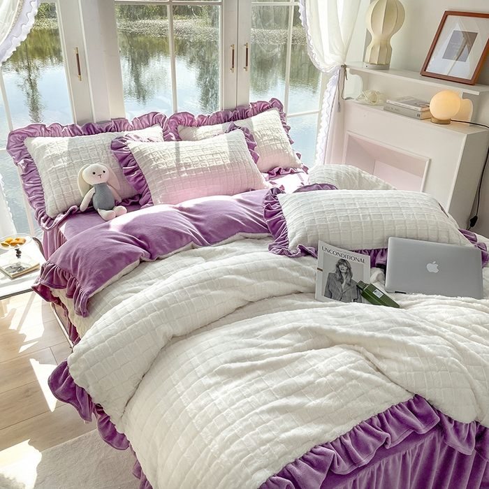 91家纺网 家纺一手货源 找家纺 睡美人 2025新款韩版方块兔绒牛奶绒床裙公主款四件套 方块兔绒-薰衣紫