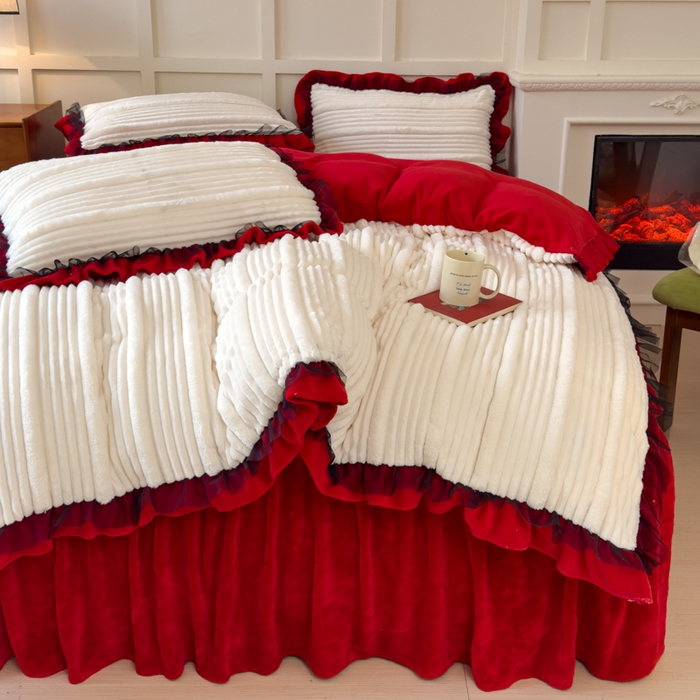 91家纺网 家纺一手货源 找家纺 睡美人 2025新款牛奶绒韩版四件套子母条双边床裙床单款 子母条-中国红