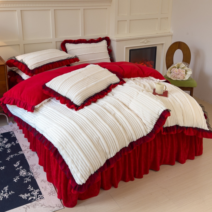 91家纺网 家纺一手货源 找家纺 睡美人 2025新款牛奶绒韩版四件套子母条双边床裙床单款 子母条-中国红