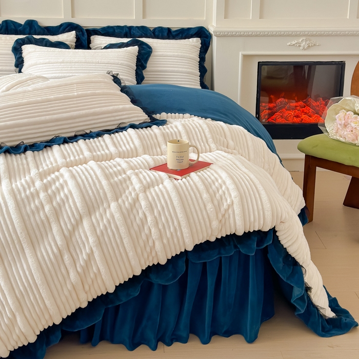 91家纺网 家纺一手货源 找家纺 睡美人 2025新款牛奶绒韩版四件套子母条双边床裙床单款 子母条-孔雀绿