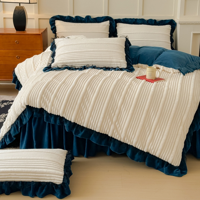 91家纺网 家纺一手货源 找家纺 睡美人 2025新款牛奶绒韩版四件套子母条双边床裙床单款 子母条-孔雀绿