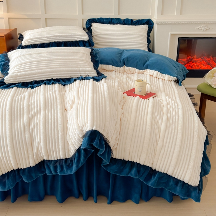 91家纺网 家纺一手货源 找家纺 睡美人 2025新款牛奶绒韩版四件套子母条双边床裙床单款 子母条-孔雀绿