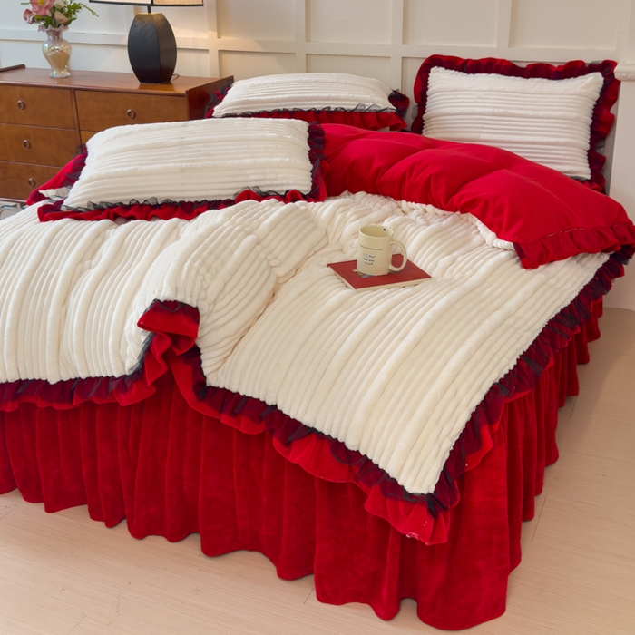 91家纺网 家纺一手货源 找家纺 睡美人 2025新款牛奶绒韩版四件套子母条双边床裙床单款 子母条-中国红