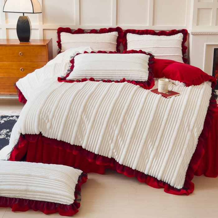 91家纺网 家纺一手货源 找家纺 睡美人 2025新款牛奶绒韩版四件套子母条双边床裙床单款 子母条-中国红