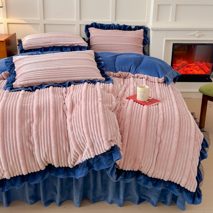 91家纺网 家纺一手货源 找家纺 睡美人 2025新款牛奶绒韩版四件套子母条双边床裙床单款 子母条-罗马灰