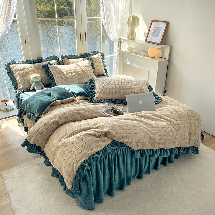 91家纺网 家纺一手货源 找家纺 睡美人 2025新款韩版方块兔绒牛奶绒床裙公主款四件套 方块兔绒-星空兰