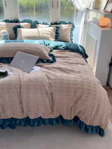 91家纺网 家纺一手货源 找家纺 睡美人 2025新款韩版方块兔绒牛奶绒床裙公主款四件套 方块兔绒-星空兰