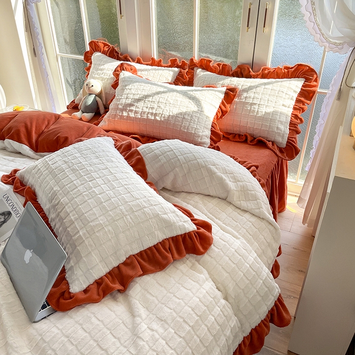 91家纺网 家纺一手货源 找家纺 睡美人 2025新款韩版方块兔绒牛奶绒床裙公主款四件套 方块兔绒-阳光橙
