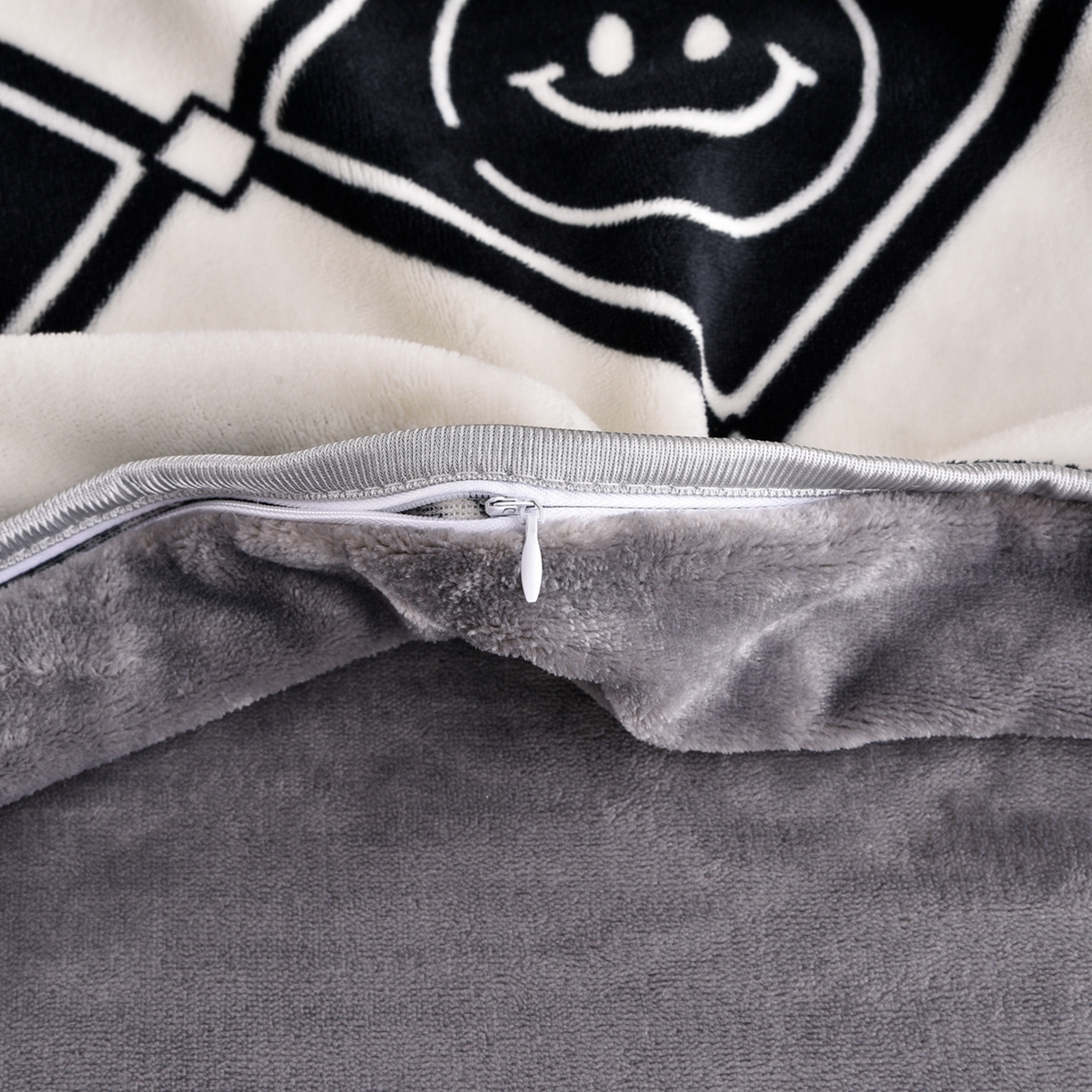 91家纺网 家纺一手货源 找家纺 启扬 2025直播爆款新款8.5斤加厚高克重牛奶绒四件套床裙款法莱绒宝宝绒金貂绒 浅夏时光