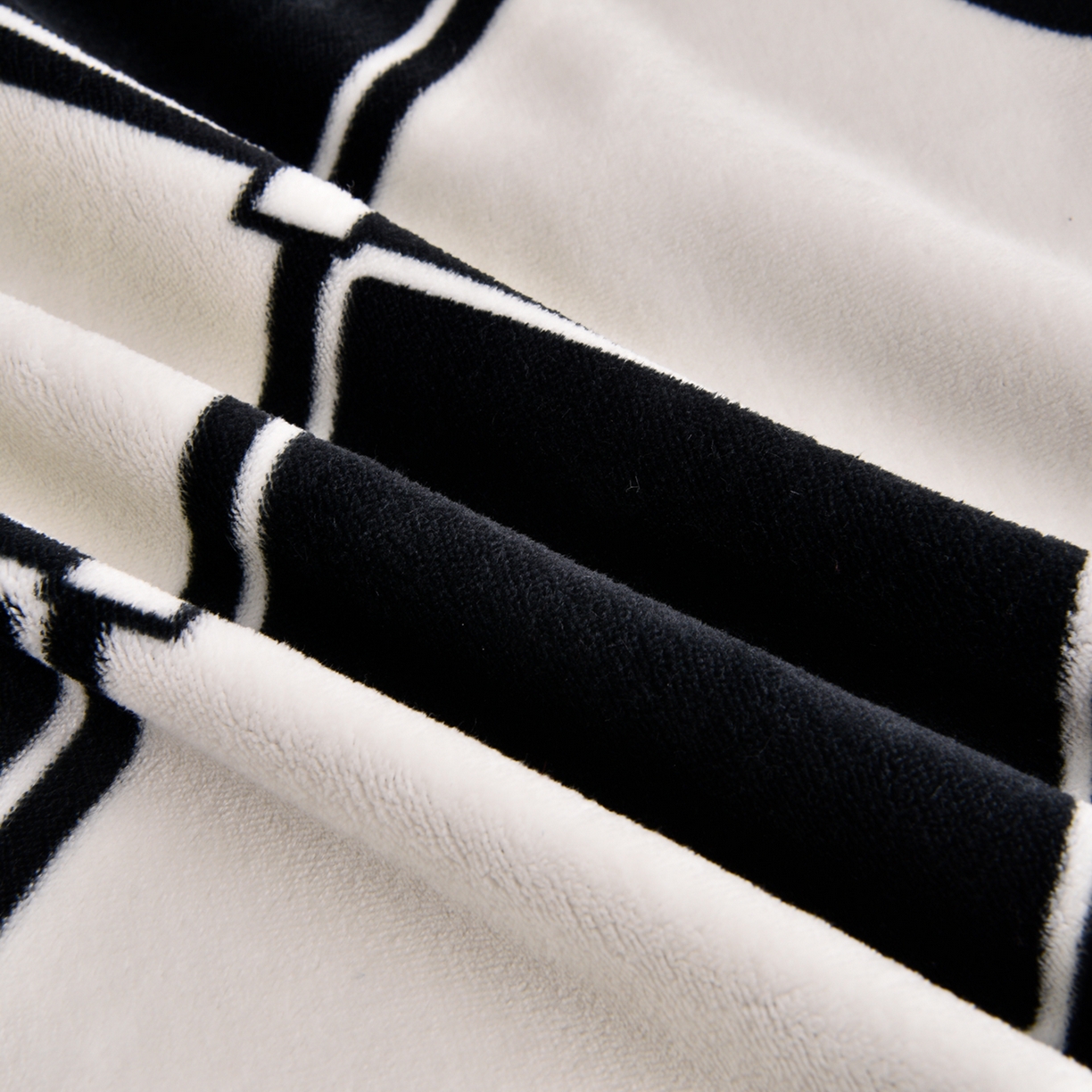 91家纺网 家纺一手货源 找家纺 启扬 2025直播爆款新款8.5斤加厚高克重牛奶绒四件套床裙款法莱绒宝宝绒金貂绒 浅夏时光