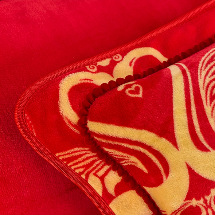 91家纺网 家纺一手货源 找家纺 启扬 2025直播爆款新款8.5斤加厚高克重牛奶绒四件套床裙款法莱绒宝宝绒金貂绒 缘定今生