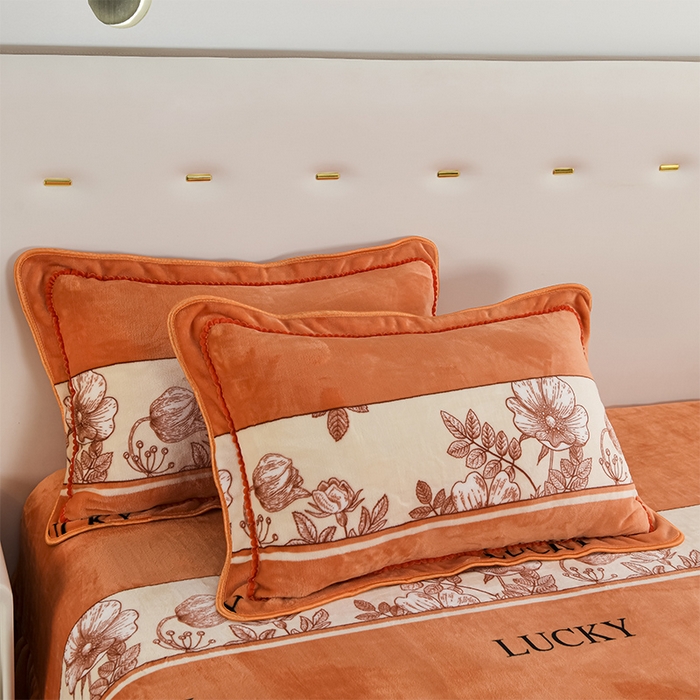 91家纺网 家纺一手货源 找家纺 启扬 2025直播爆款新款8.5斤加厚高克重牛奶绒四件套床裙款法莱绒宝宝绒金貂绒 心想事橙