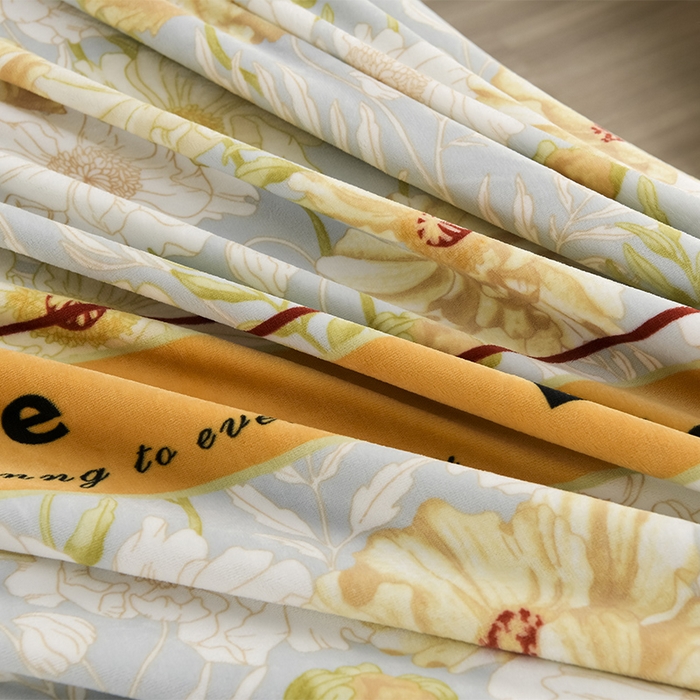 91家纺网 家纺一手货源 找家纺 启扬 2025直播爆款新款8.5斤加厚高克重牛奶绒四件套床裙款法莱绒宝宝绒金貂绒 清香怡人