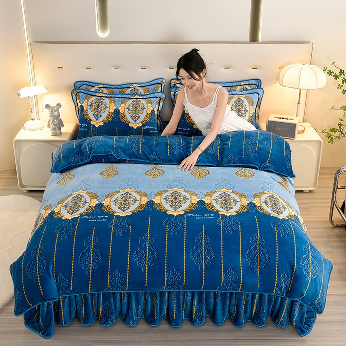 91家纺网 家纺一手货源 找家纺 启扬 2025直播爆款新款8.5斤加厚高克重牛奶绒四件套床裙款法莱绒宝宝绒金貂绒 经典生活