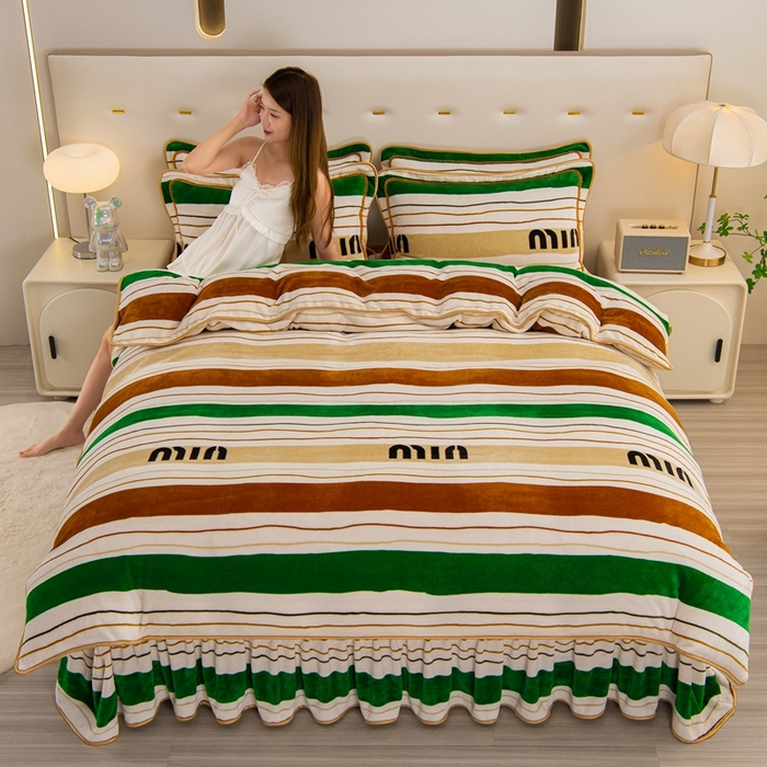 91家纺网 家纺一手货源 找家纺 启扬 2025直播爆款新款8.5斤加厚高克重牛奶绒四件套床裙款法莱绒宝宝绒金貂绒 条纹空间