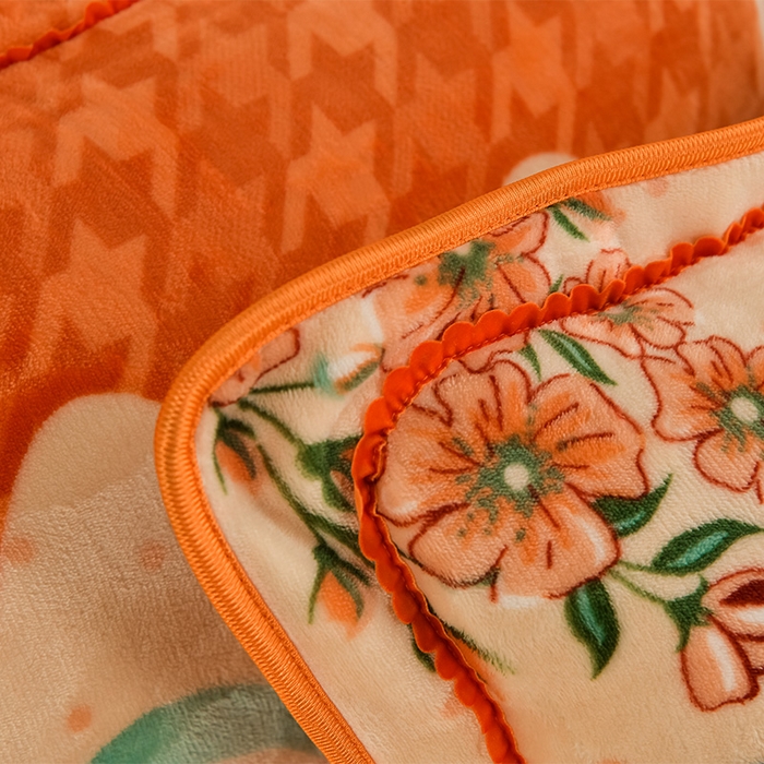 91家纺网 家纺一手货源 找家纺 启扬 2025直播爆款新款8.5斤加厚高克重牛奶绒四件套床裙款法莱绒宝宝绒金貂绒 蝶舞花语