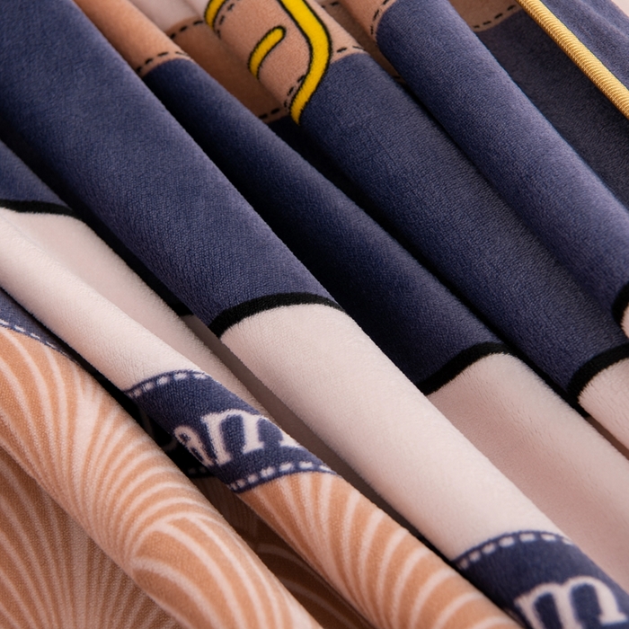 91家纺网 家纺一手货源 找家纺 启扬 2025直播爆款新款8.5斤加厚高克重牛奶绒四件套床裙款法莱绒宝宝绒金貂绒 美好时光