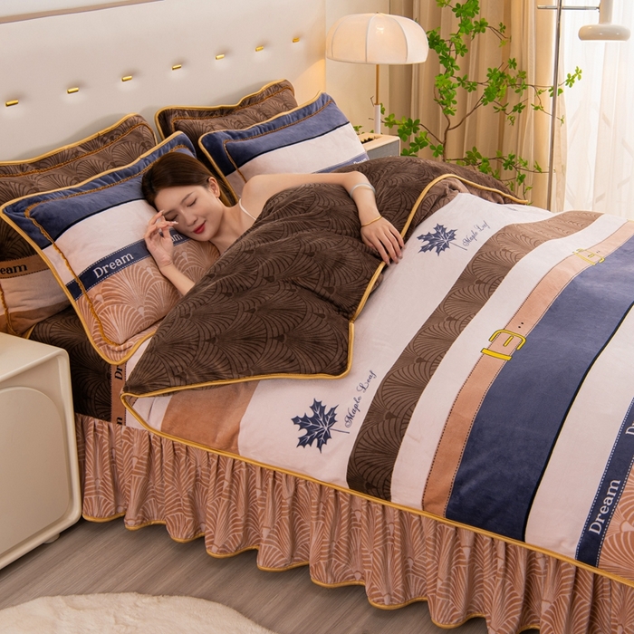 91家纺网 家纺一手货源 找家纺 启扬 2025直播爆款新款8.5斤加厚高克重牛奶绒四件套床裙款法莱绒宝宝绒金貂绒 美好时光