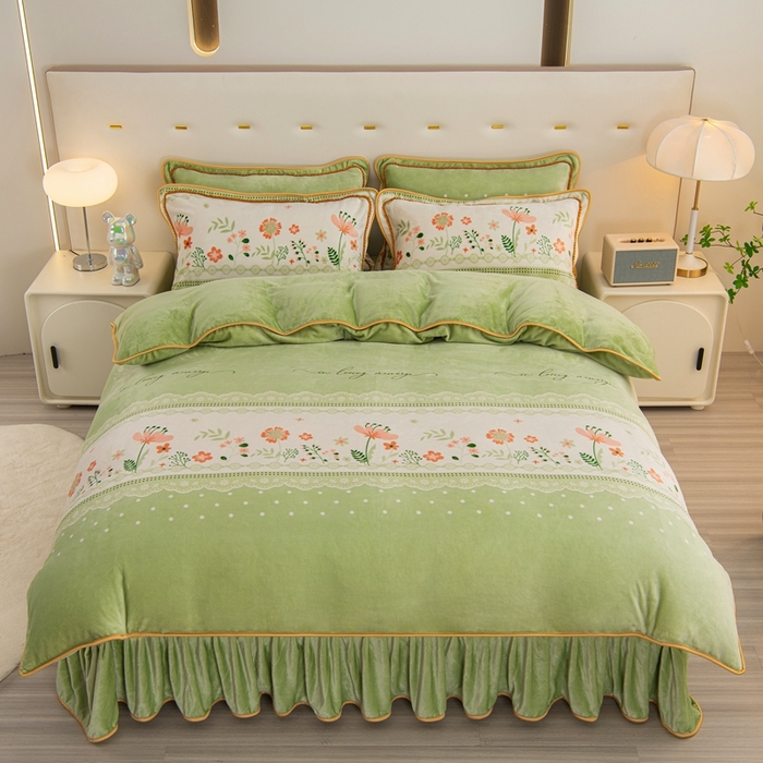 91家纺网 家纺一手货源 找家纺 启扬 2025直播爆款新款8.5斤加厚高克重牛奶绒四件套床裙款法莱绒宝宝绒金貂绒 春意盎然