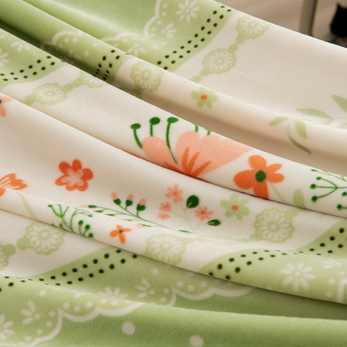 91家纺网 家纺一手货源 找家纺 启扬 2025直播爆款新款8.5斤加厚高克重牛奶绒四件套床裙款法莱绒宝宝绒金貂绒 春意盎然