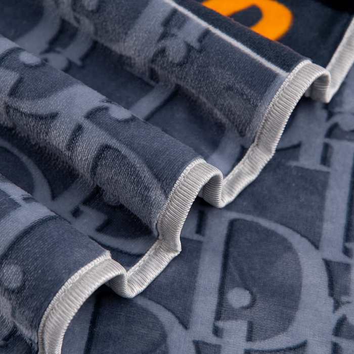 91家纺网 家纺一手货源 找家纺 启扬 2025直播爆款新款8.5斤加厚高克重牛奶绒四件套床裙款法莱绒宝宝绒金貂绒 休闲人生