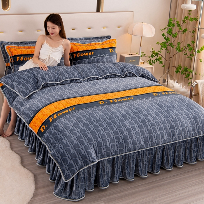 91家纺网 家纺一手货源 找家纺 启扬 2025直播爆款新款8.5斤加厚高克重牛奶绒四件套床裙款法莱绒宝宝绒金貂绒 浅夏时光