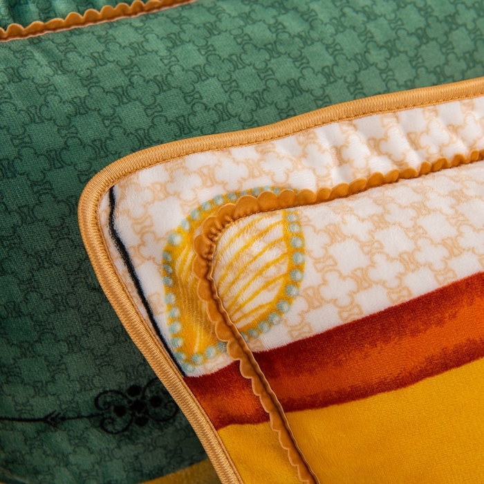 91家纺网 家纺一手货源 找家纺 启扬 2025直播爆款新款8.5斤加厚高克重牛奶绒四件套床裙款法莱绒宝宝绒金貂绒 花香醉梦