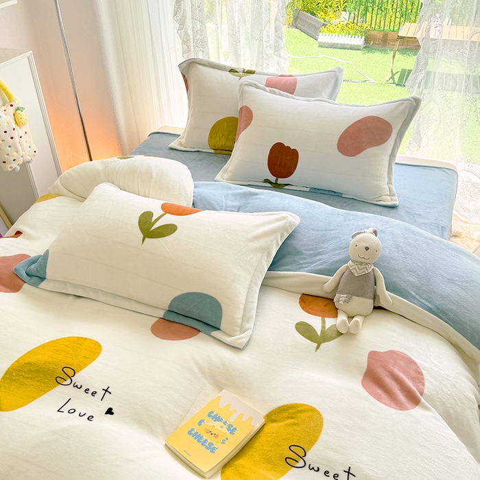 91家纺网 家纺一手货源 找家纺 家贝爱 2025新款A类牛奶绒印花四件套 满城春色