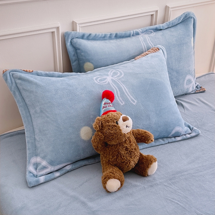 91家纺网 家纺一手货源 找家纺 家贝爱 2025新款A类牛奶绒印花四件套 结结兔