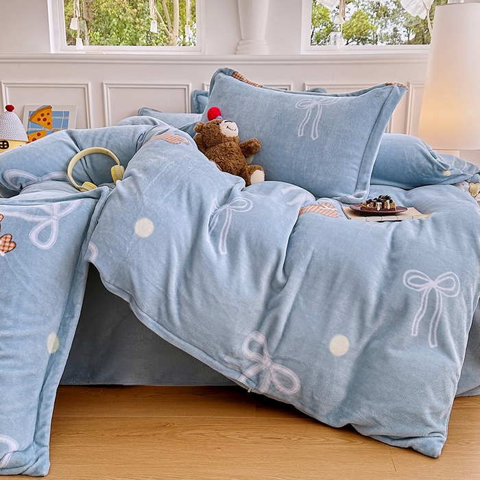 91家纺网 家纺一手货源 找家纺 家贝爱 2025新款A类牛奶绒印花四件套 结结兔