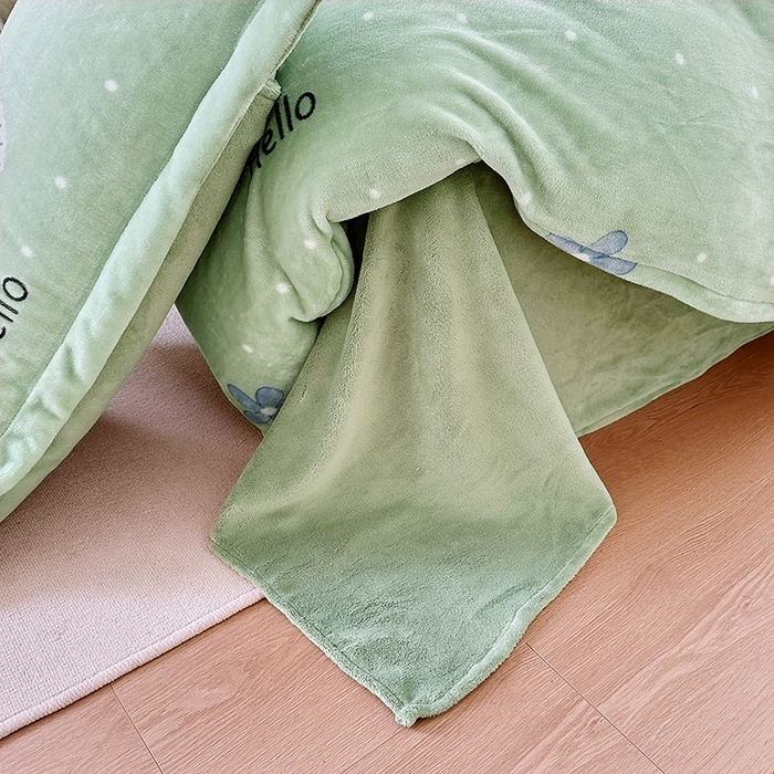 91家纺网 家纺一手货源 找家纺 家贝爱 2025新款A类牛奶绒印花四件套 波点樱桃