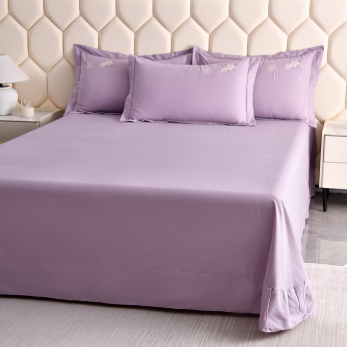 91家纺网 家纺一手货源 找家纺 江南春家纺 【柔-轻密】2025秋冬133x76高精密刺绣100%全棉四件套 【柔-轻密】春漫-冷雾紫