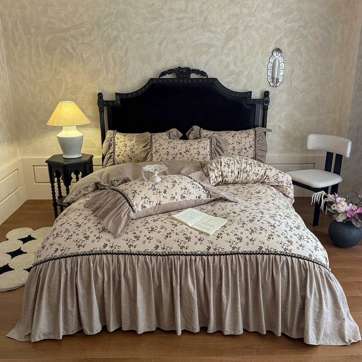 91家纺网 家纺一手货源 找家纺 富米莱（原臻工厂） 2025新款法式复古水洗亚麻花边高端床盖床单四件套 法式-一路生花