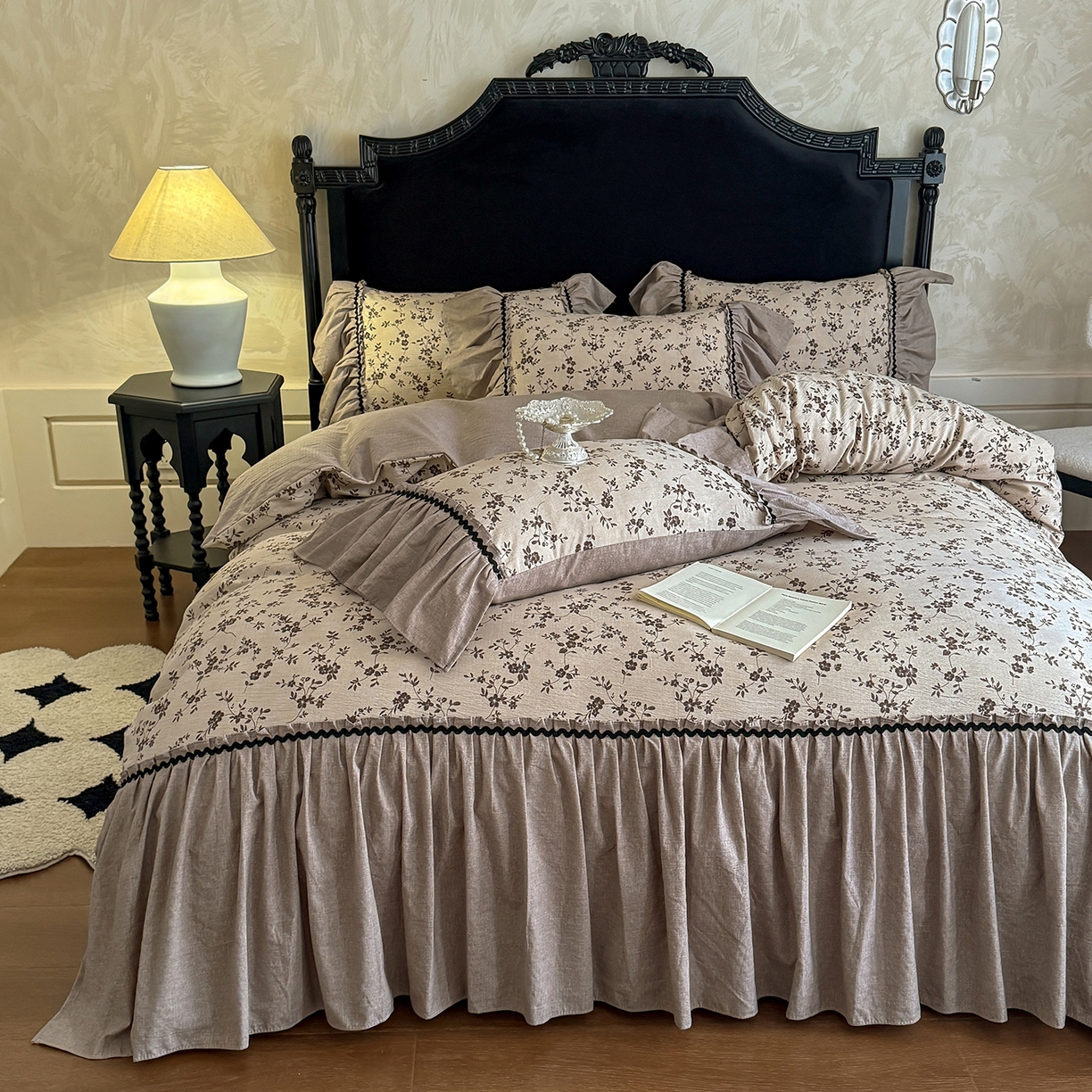 91家纺网 家纺一手货源 找家纺 富米莱（原臻工厂） 2025新款法式复古水洗亚麻花边高端床盖床单四件套 法式-一路生花