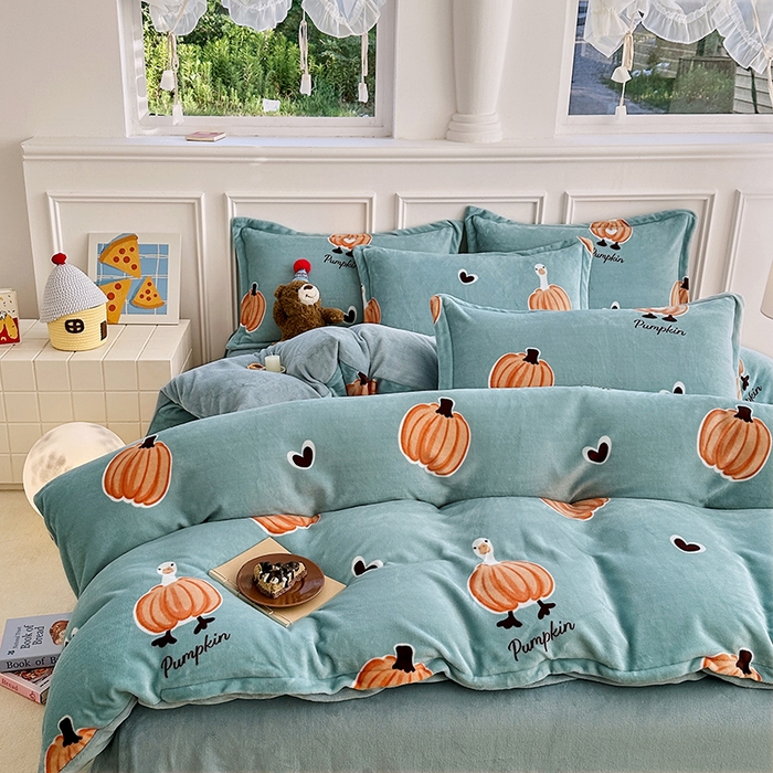 91家纺网 家纺一手货源 找家纺 家贝爱 2025新款A类牛奶绒印花四件套 南瓜派对