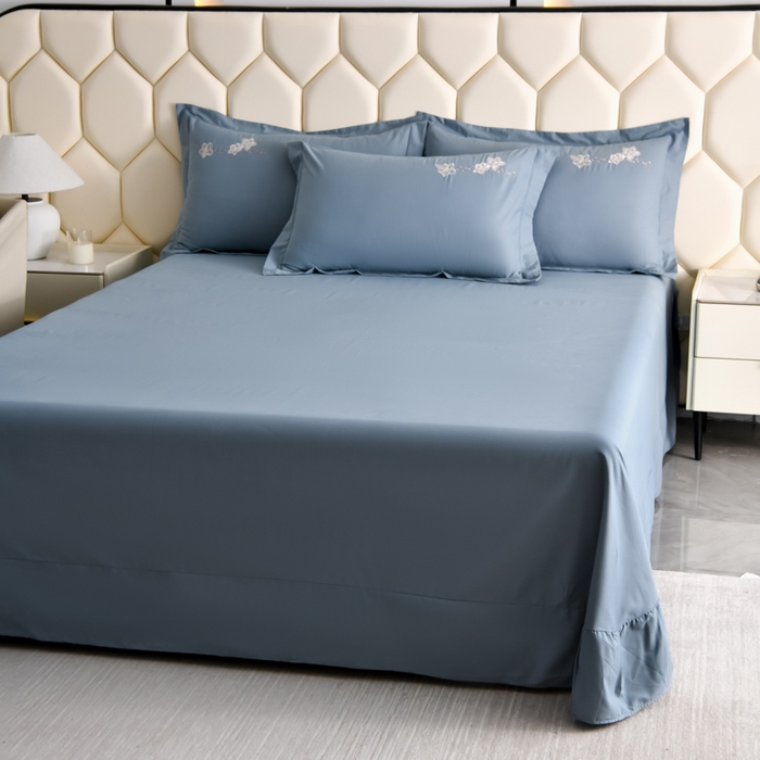 91家纺网 家纺一手货源 找家纺 江南春家纺 【柔-轻密】2025秋冬133x76高精密刺绣100%全棉四件套 【柔-轻密】春漫-晴山蓝