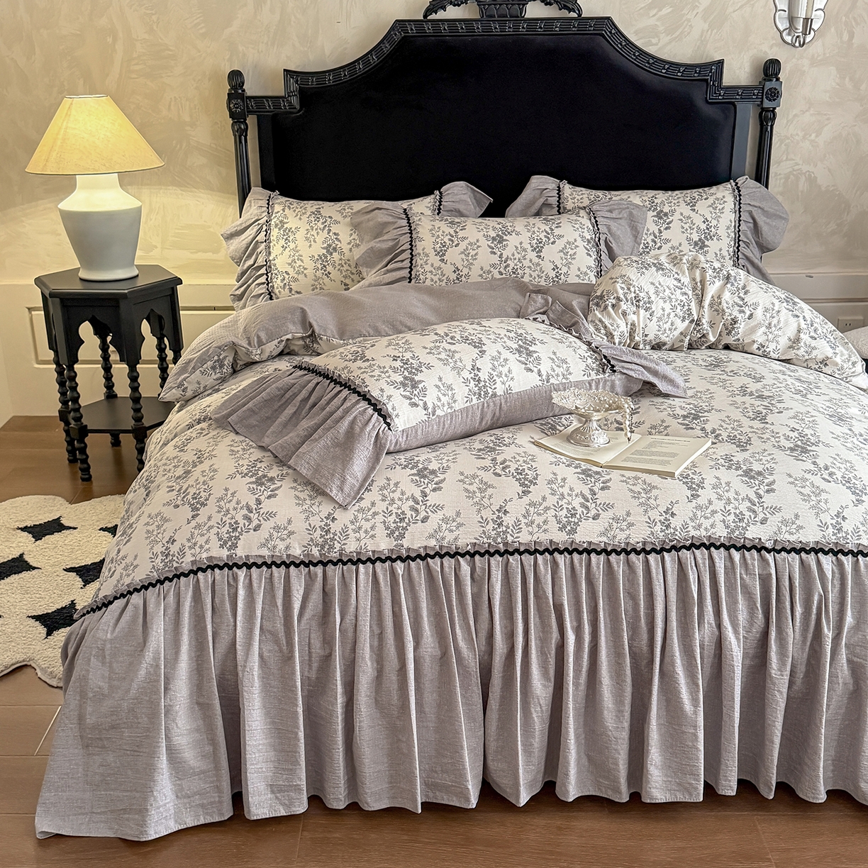 91家纺网 家纺一手货源 找家纺 （总）富米莱（原臻工厂） 2025新款法式复古水洗亚麻花边高端床盖床单四件套