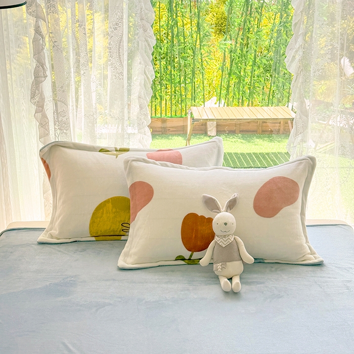 91家纺网 家纺一手货源 找家纺 家贝爱 2025新款A类牛奶绒印花四件套 满城春色