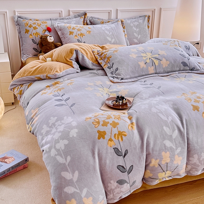 91家纺网 家纺一手货源 找家纺 家贝爱 2025新款A类牛奶绒印花四件套 长相思